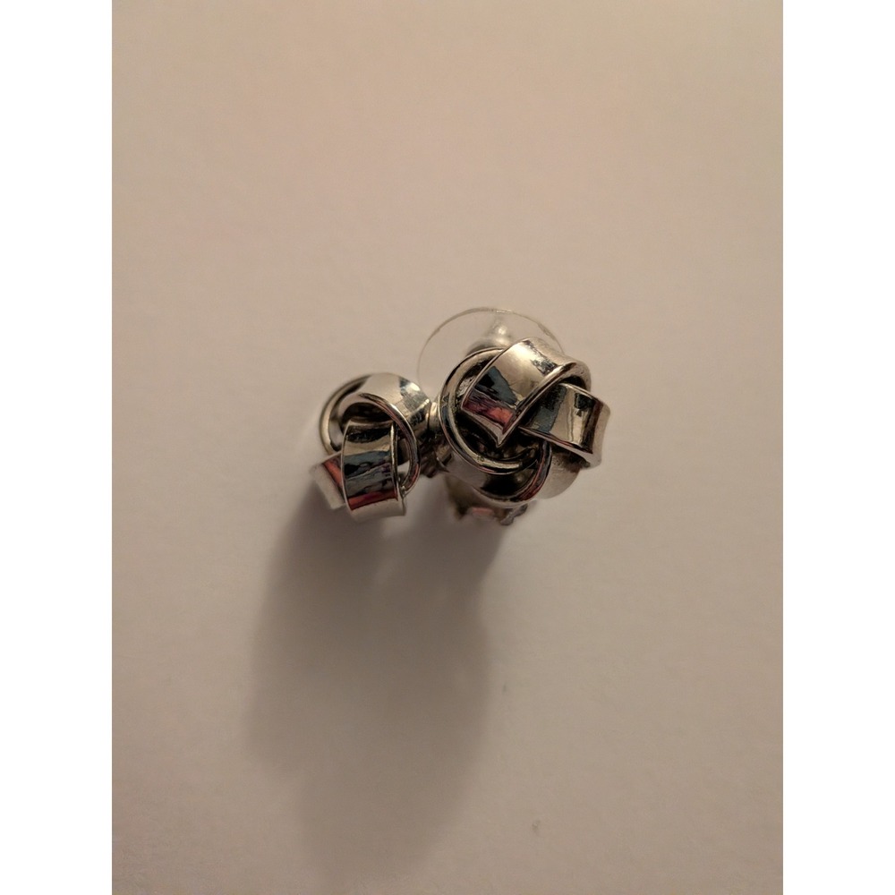 Silver Tone Love Knot Stud Earrings High Shine Classic Interwoven Post‎ Back